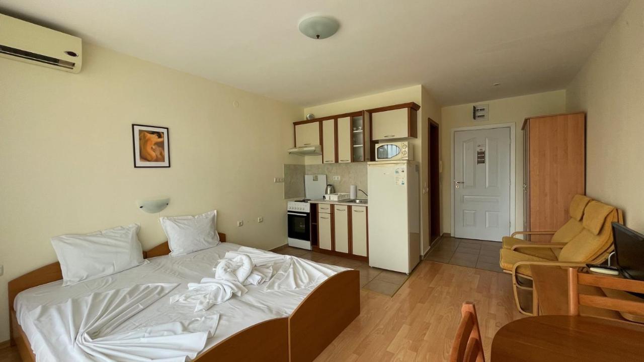 Fort Noks Holiday A2-61 Large Studio Солнечный берег Экстерьер фото
